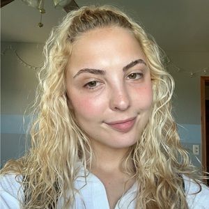 Meet your Posher, Sydney